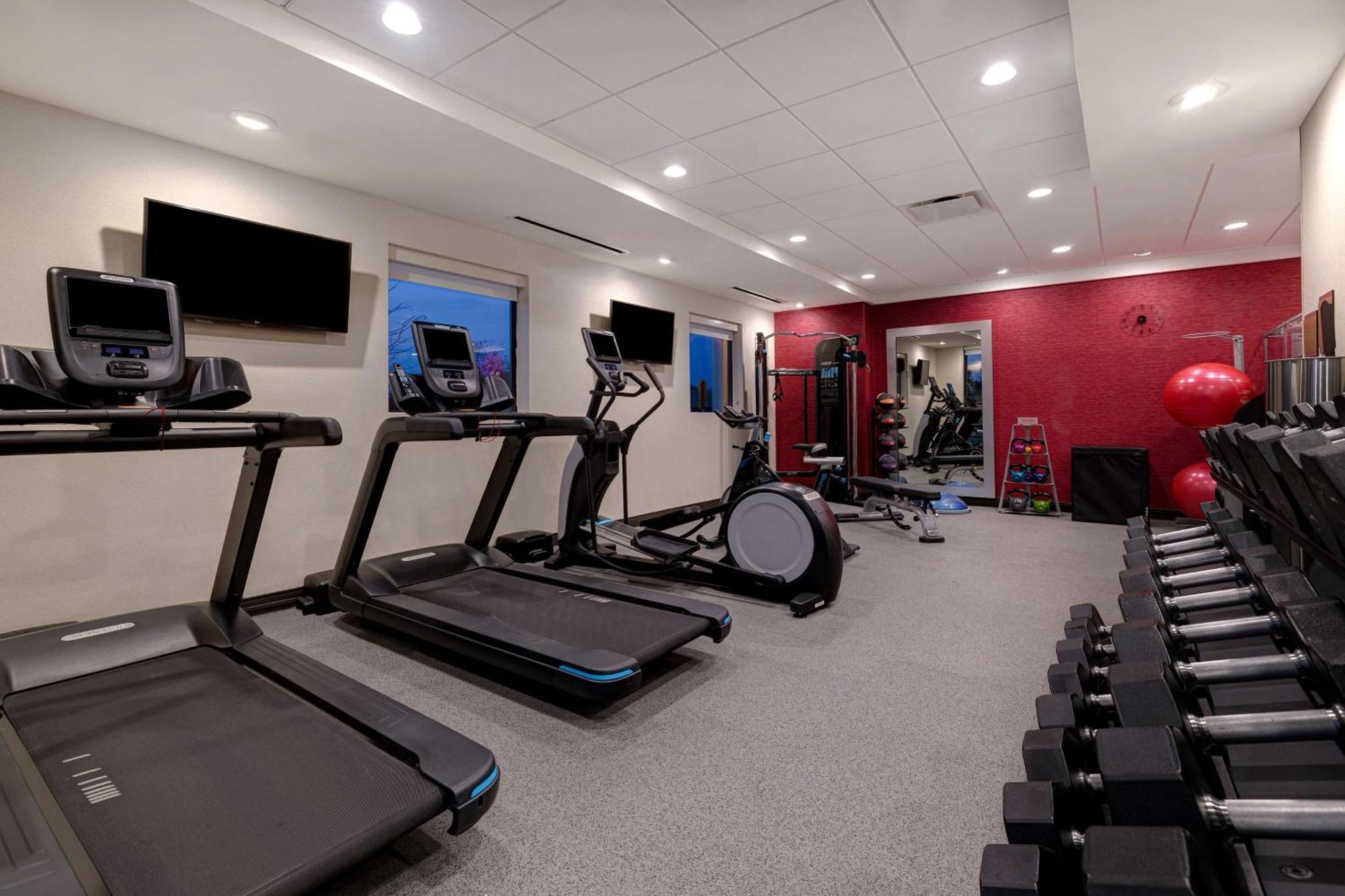 Home2 Suites By Hilton Dekalb Extérieur photo